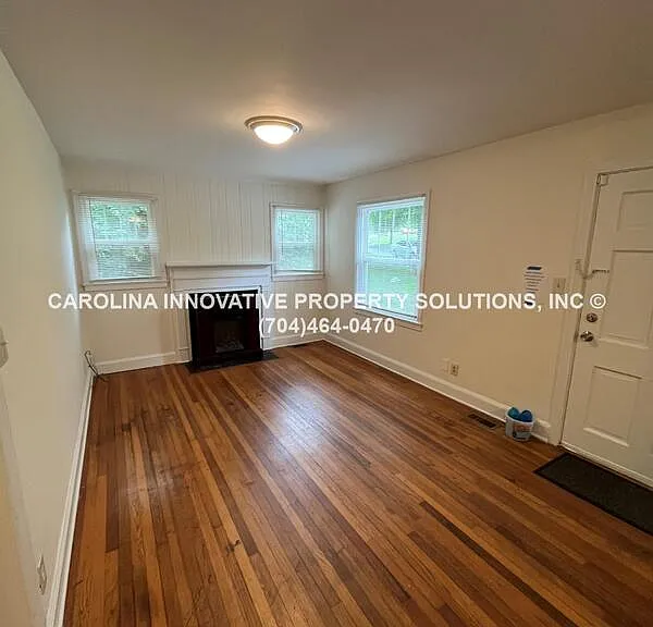 2824 Phillips Ave — Photo 6