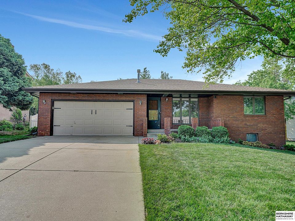 1st image of 6021 Fleetwood Dr