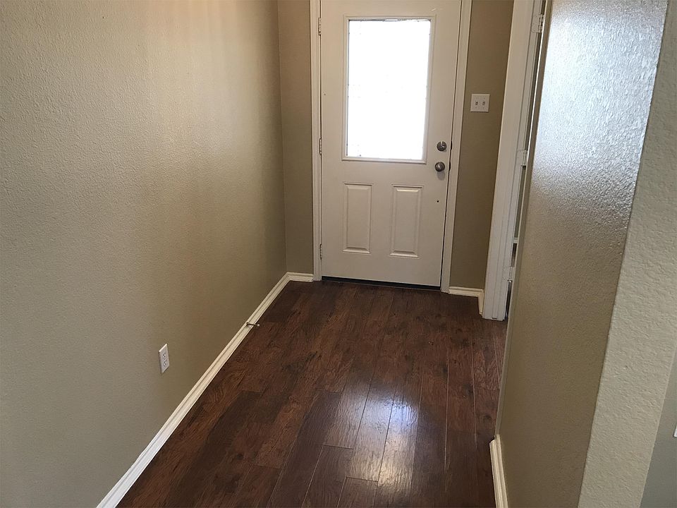 1st image of 12116 Verchota Dr