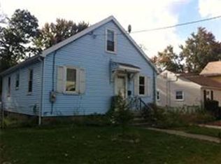 216 Savoy Ave, Springfield, MA 01104