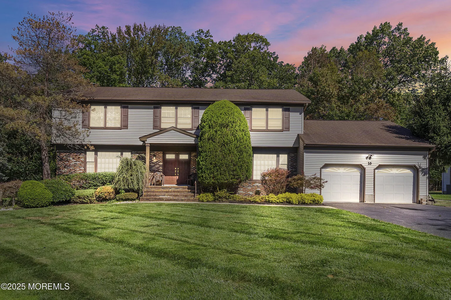 16 Timber Lane photo 1