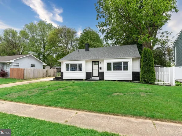 14 Anderson Rd, Newark, DE 19713
