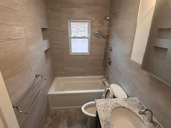 5th image of 16351 89th St