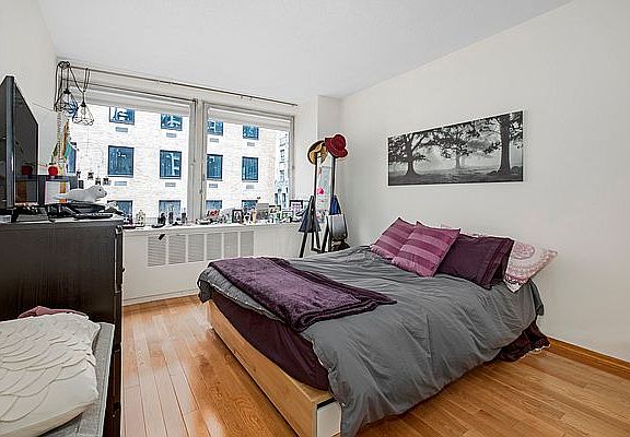 3rd image of 130 Water St APT 12A