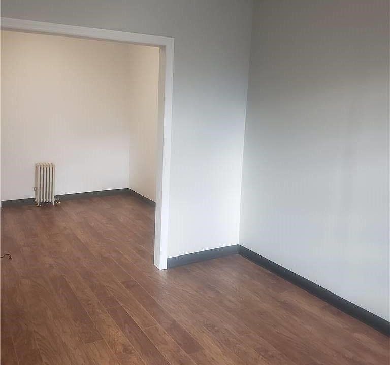 2nd image of 61-10 Myrtle Ave