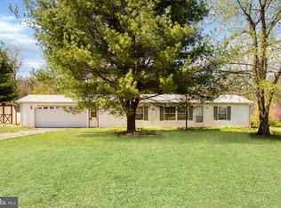 328 Leedy Rd, Spring Grove, PA 17362