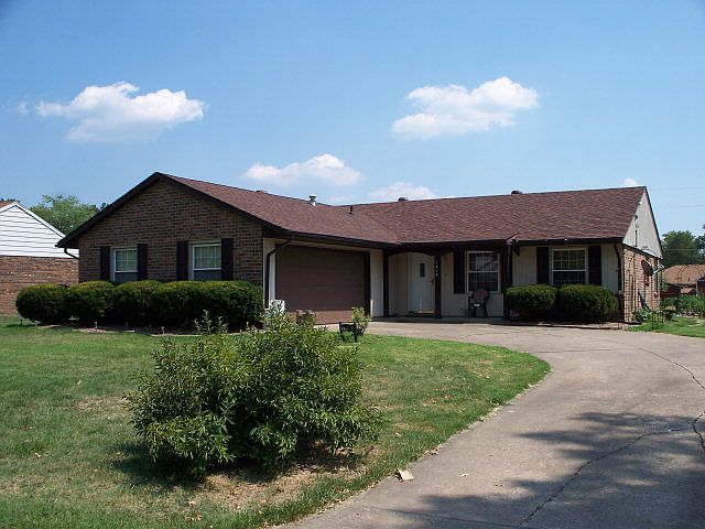 1st image of 1215 Riverview Dr