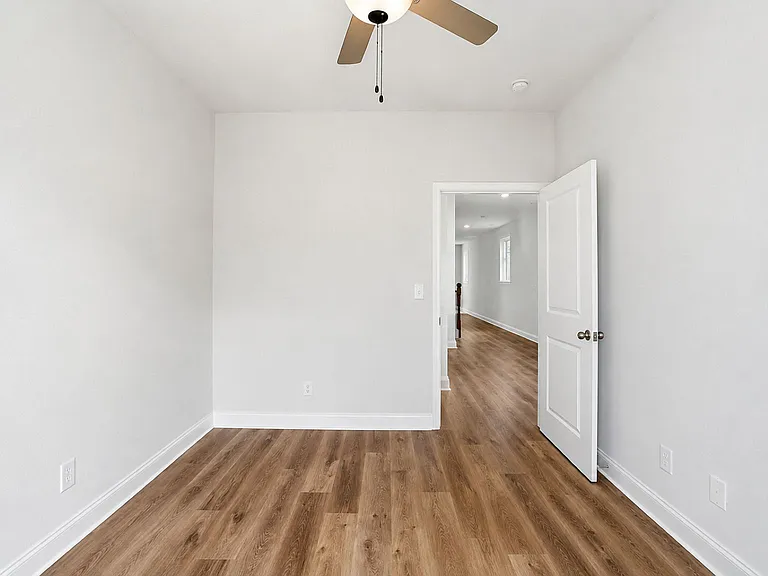 339 Gray Dr — Photo 22