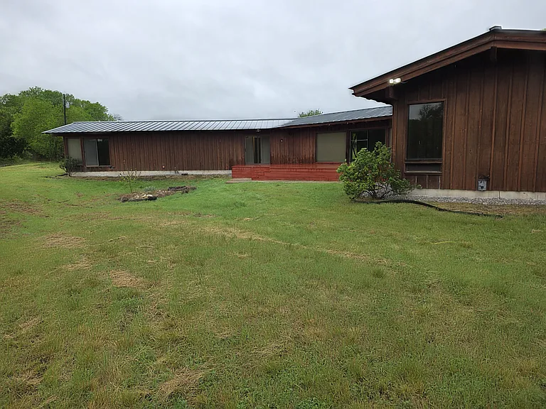 1002 W Bear Creek Rd — Photo 40