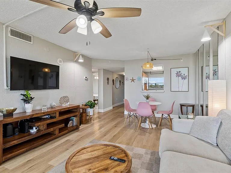 900 Cove Cay Dr #5F — Photo 25