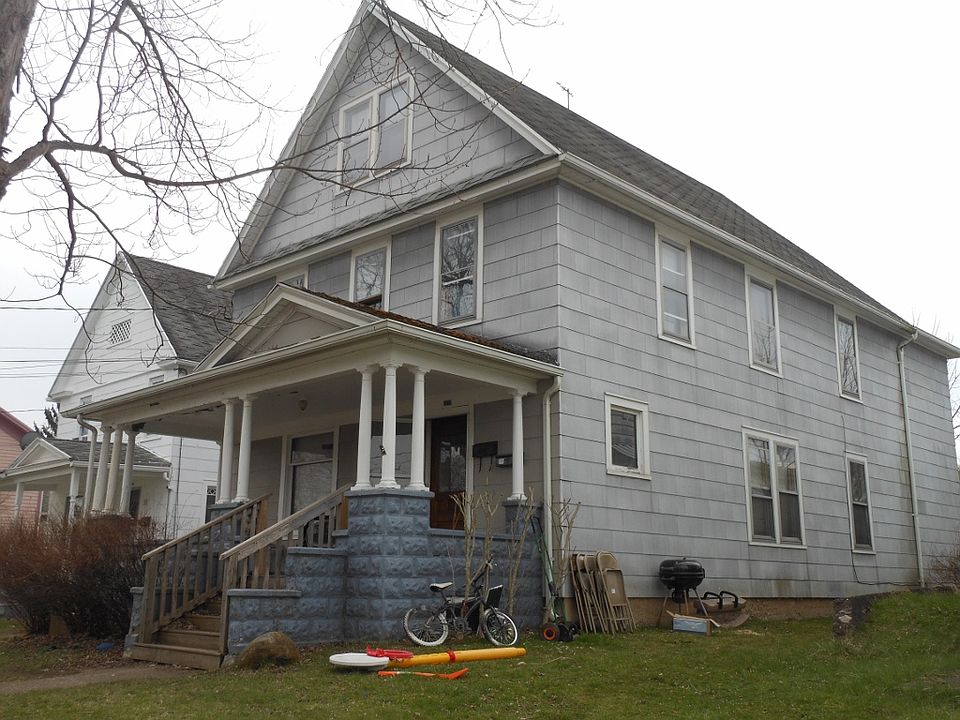 1st image of 132 Liberty St