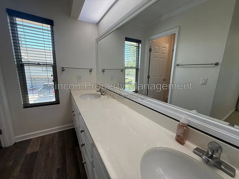 694 Deerhunter Ln — Photo 20