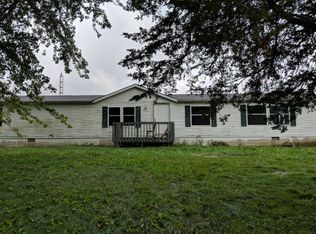 16271 Boundary Rd, Wapakoneta, OH 45895