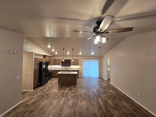 7311 East Obsidian Loop - 1 — Photo 2