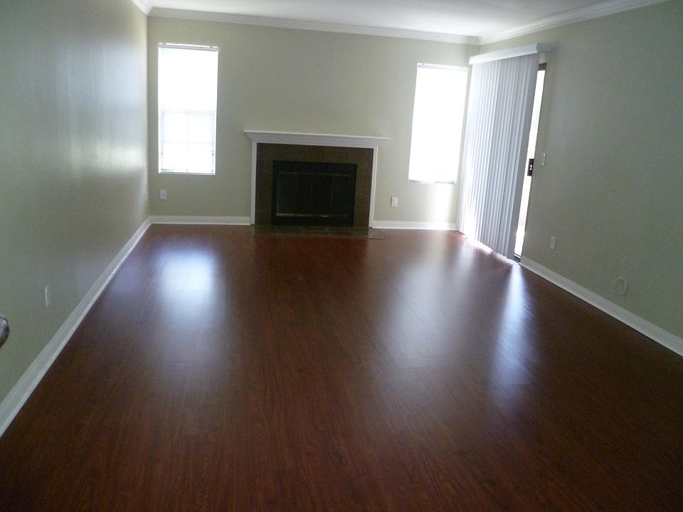 1st image of 12079 Alta Carmel Ct Unit 19