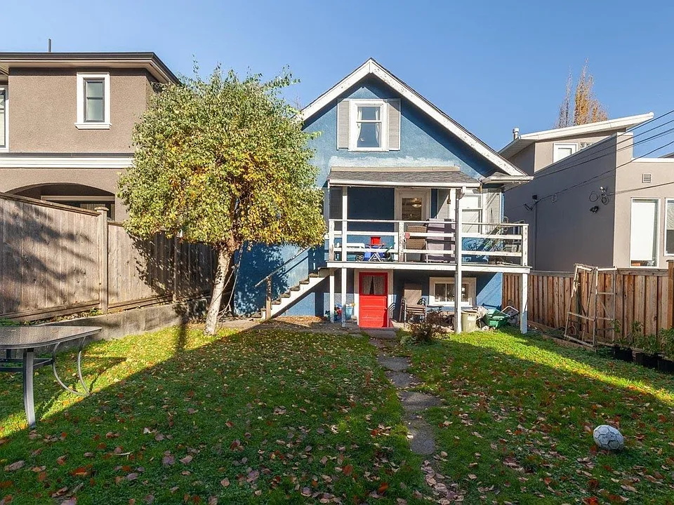 3750 W 11th Ave