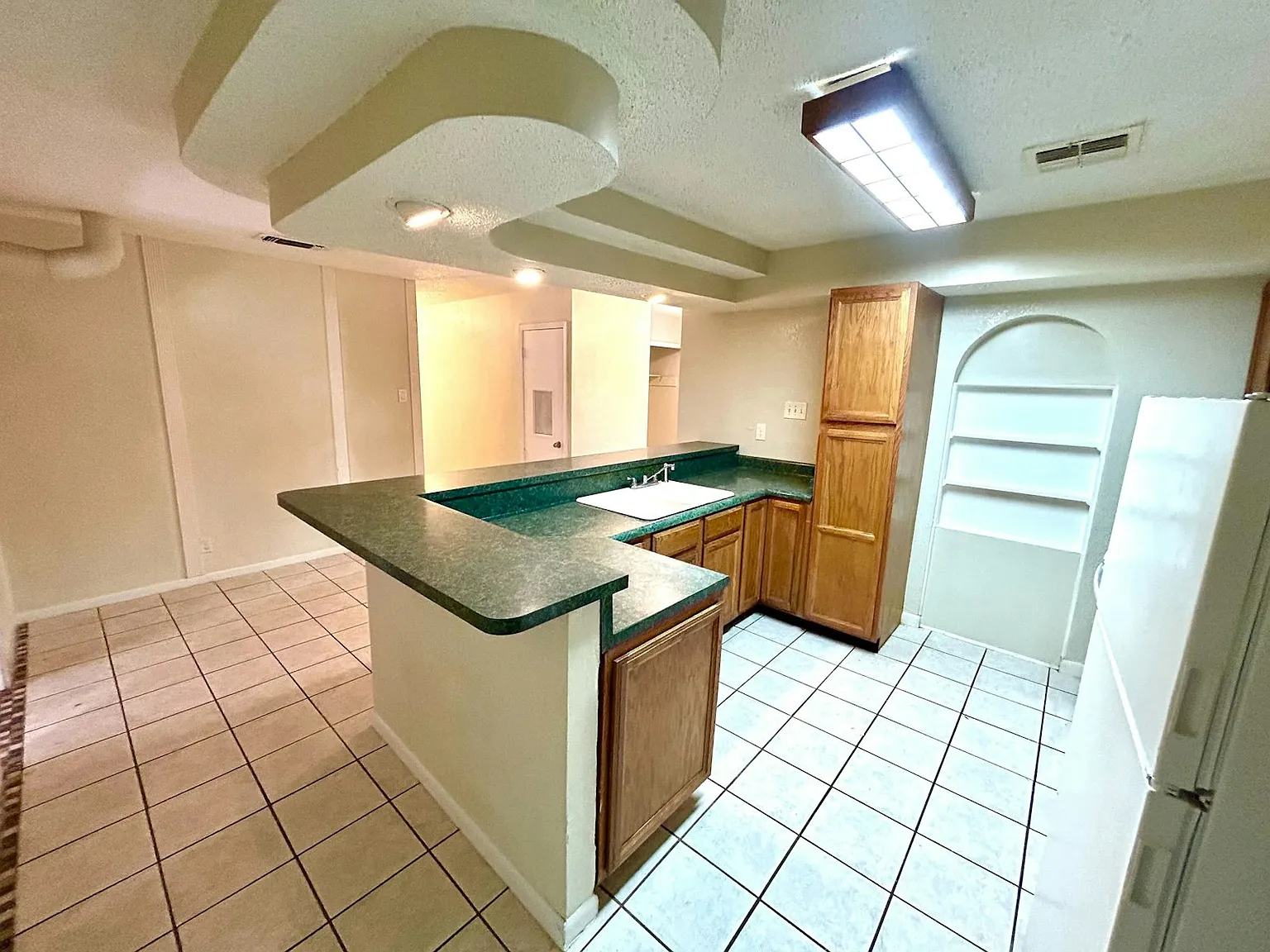 4631 Argonne Drive, Unit 3 — Photo 3
