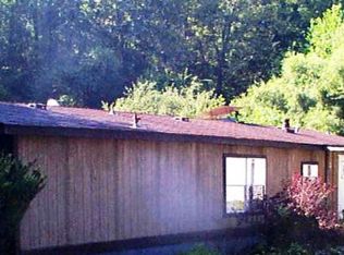 1235 N Flaugherty Run Rd, Coraopolis, PA 15108