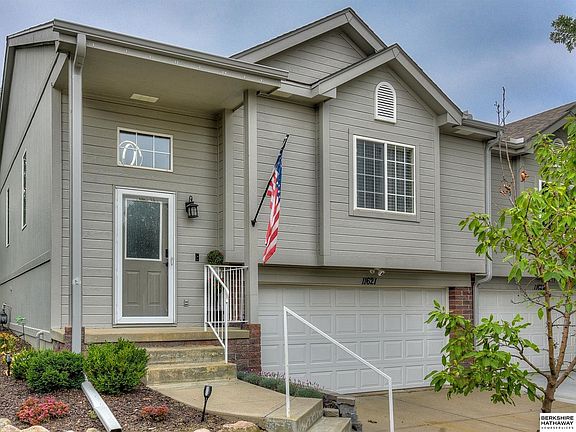 3rd image of 11621 Jefferson Cir