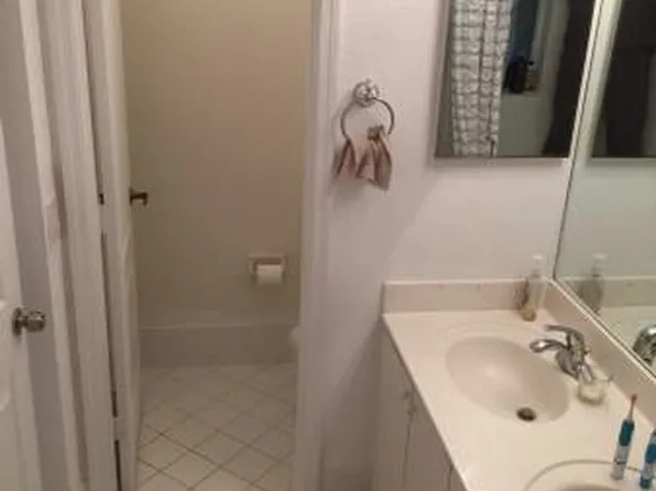 8822 W Flagler St APT 4, Miami, FL 33174