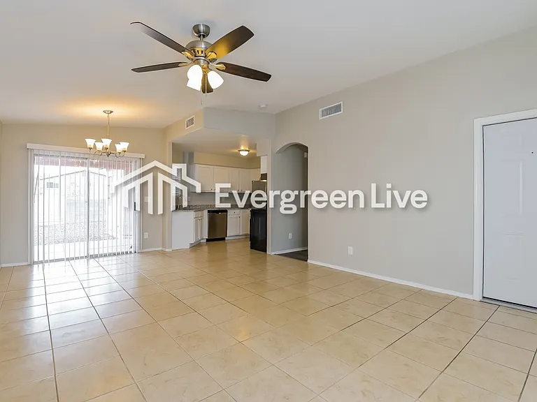 1801 W Calle Guadalajara — Photo 4
