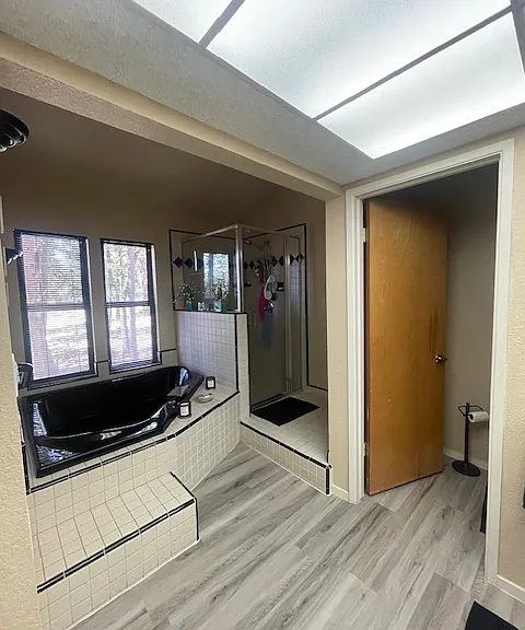 4004 Pearl Rd — Photo 20
