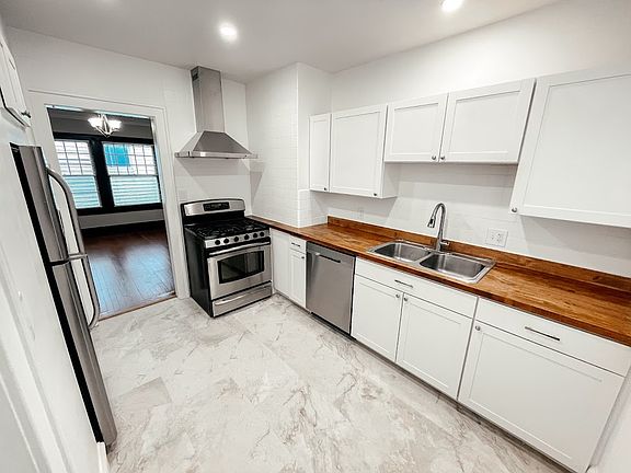 5th image of 1251 Hathaway Ave #1