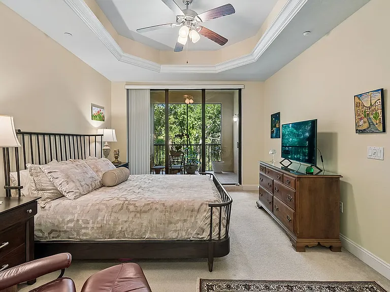 7702 Lake Vista Ct #202 — Photo 35