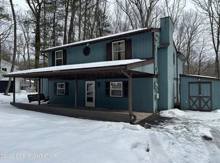 351 Charles Folly Rd, Bartonsville, PA 18321