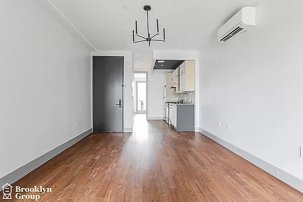 1894 De Kalb Ave #2A — Photo 1
