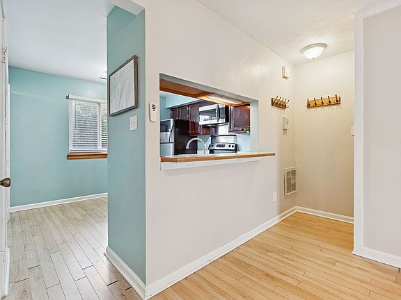 4th image of 1521 E Ocean View Ave APT 206