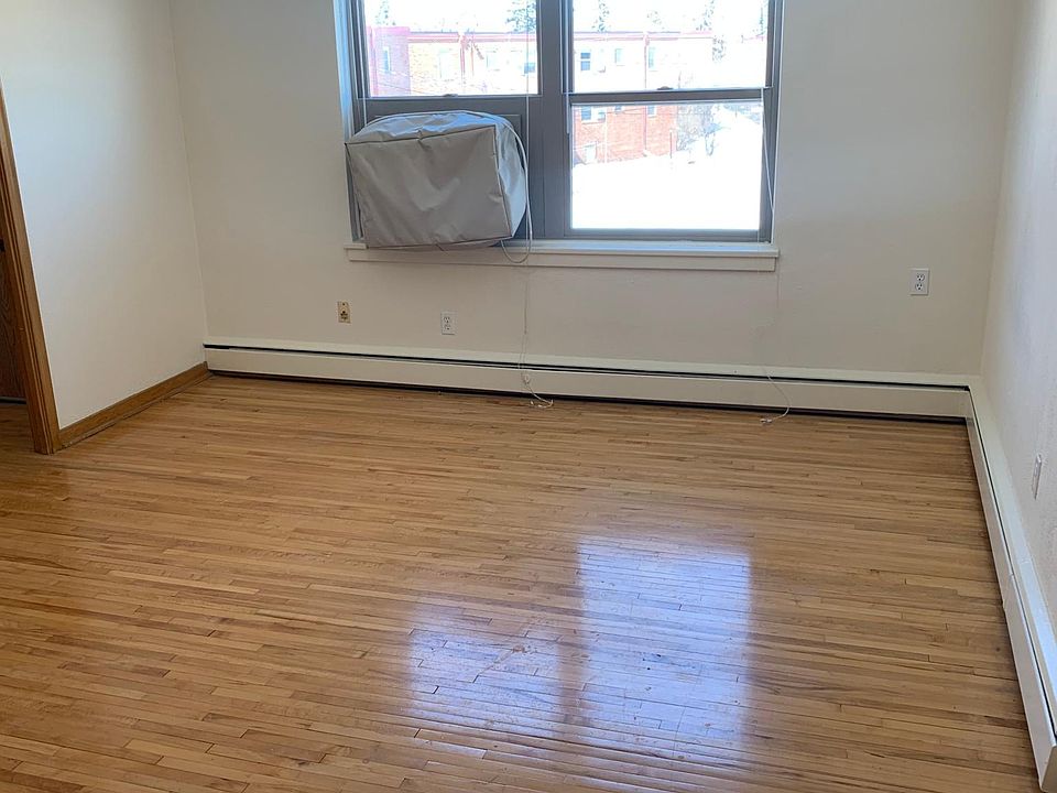 1st image of 859 Saint Paul Ave #3