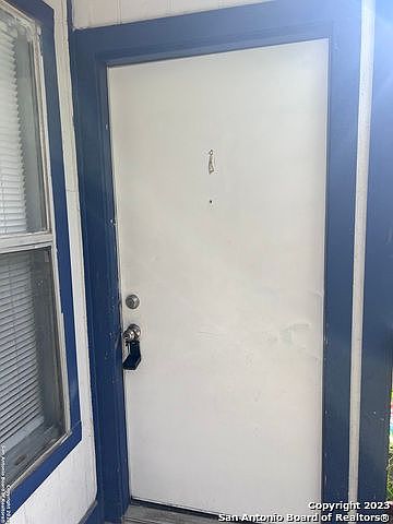 1st image of 303 Warren St APT 1