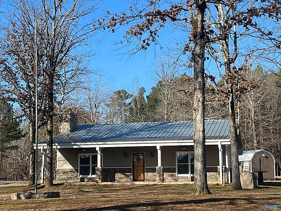 3rd image of 410 County Road 509
