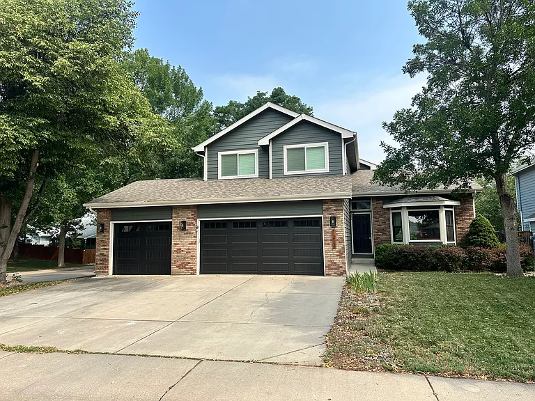 1324 Sanford Dr — Photo 1
