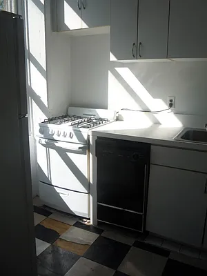 Rented by Picture Realty Inc. | media 24