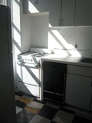 Rented by Picture Realty Inc.