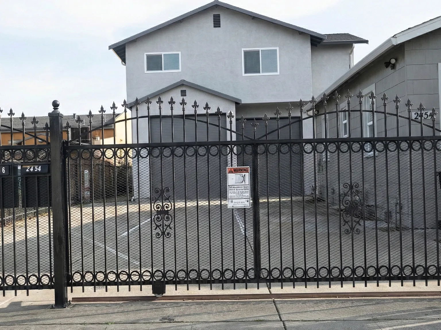 4 bed, 1250 sqft, $3,500 — Photo 2