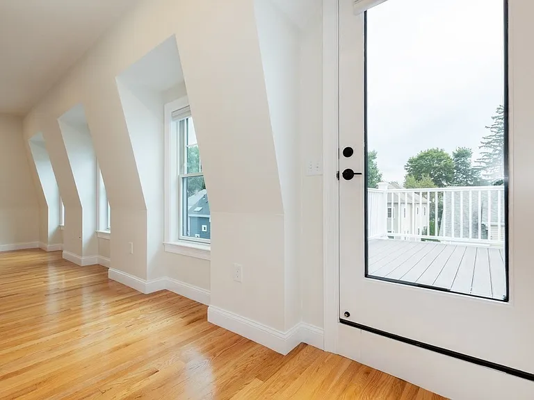 210 Adams St #3 — Photo 22