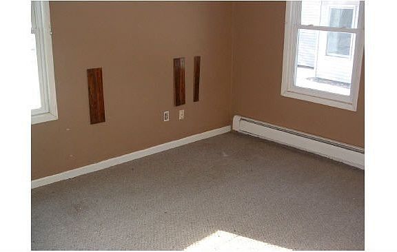 4th image of 709 E Alfred St