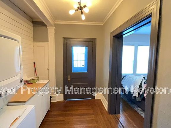 2nd image of 923 Chislett St Floor 1