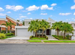 (Undisclosed Address), Dorado, PR 00646