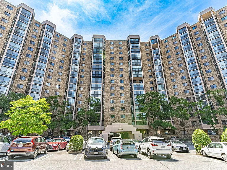 5904 Mount Eagle Dr #903 — Photo 1