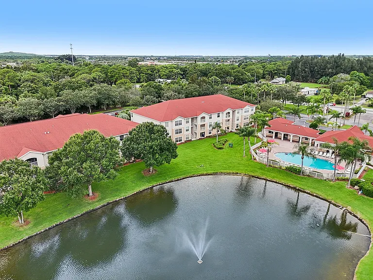 Treasure Cay Apartments — Photo 28