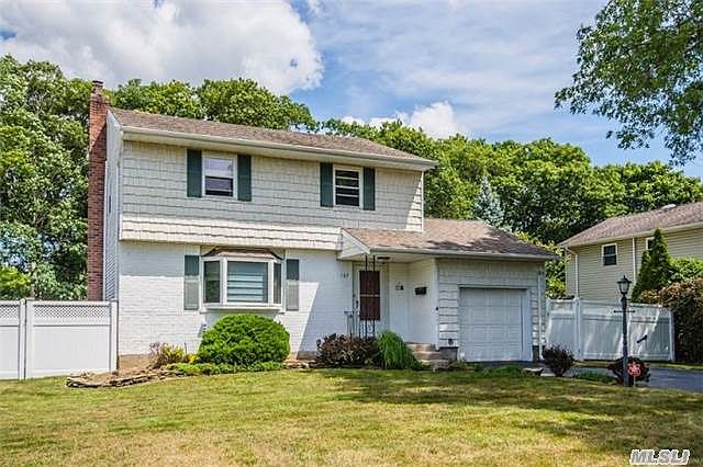 1st image of 107 Fawn Dr