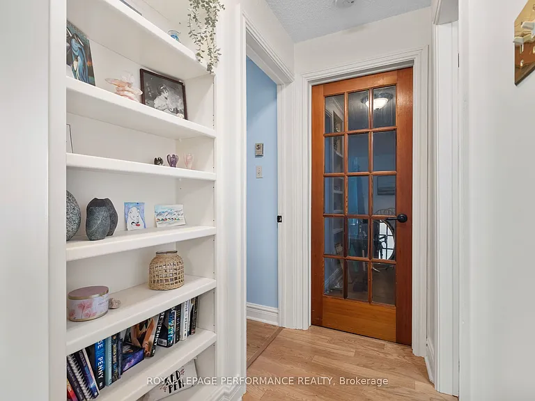 1 Rosamond St E #106 — Photo 14