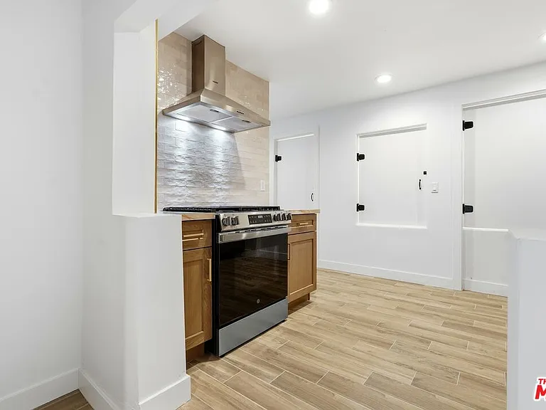 5452 Harcross Dr — Photo 43