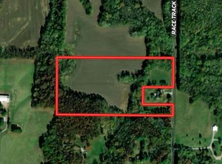 0 Race Track Rd, Centralia, IL 62801