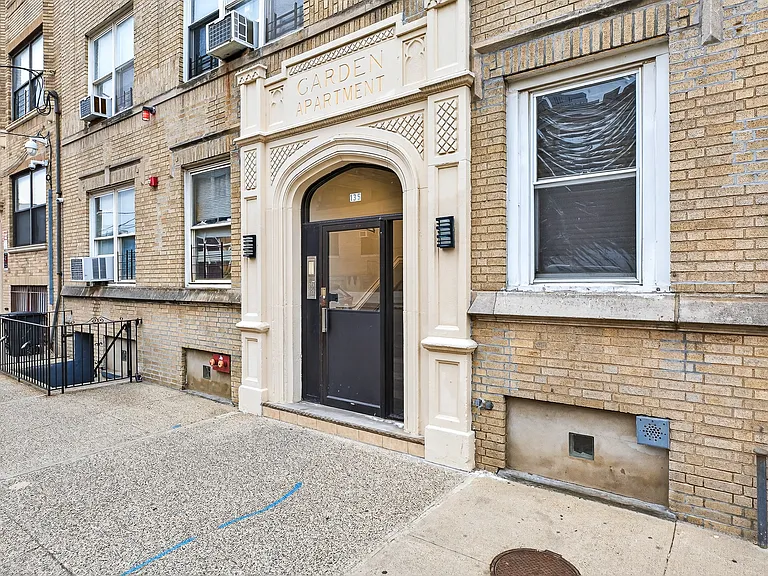 135 Van Wagenen Ave #G — Photo 14