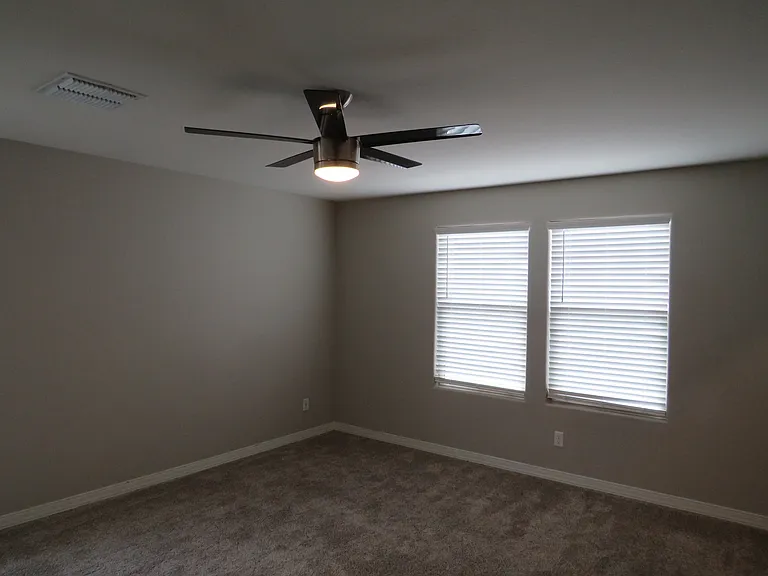 40537 W Helen Ct — Photo 13